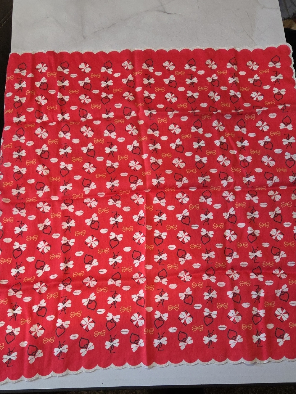 YSL Red/White Retro Hearts And Bows Scalloped Cotton Scarf
